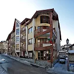 In Eagle's Nest Apartment