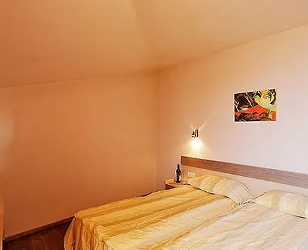 Apartment In Eagle's Nest